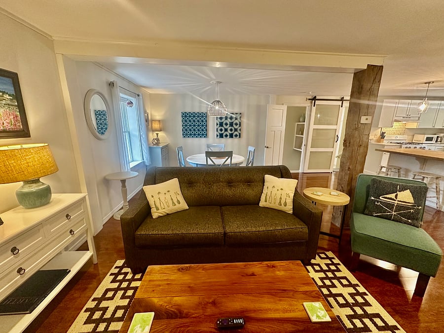 Furnished Finder property 879110_1 photo 9