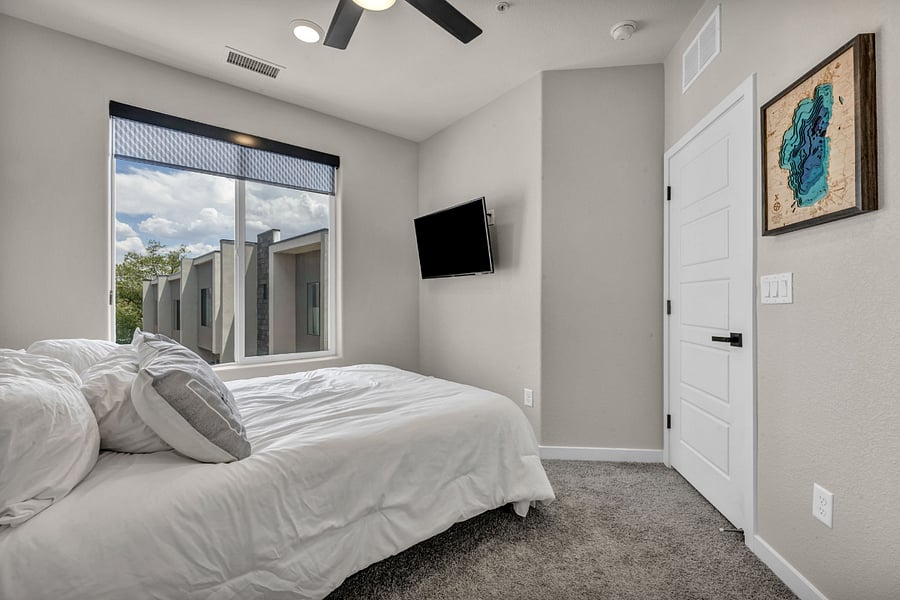Furnished Finder property 879155_1 photo 33