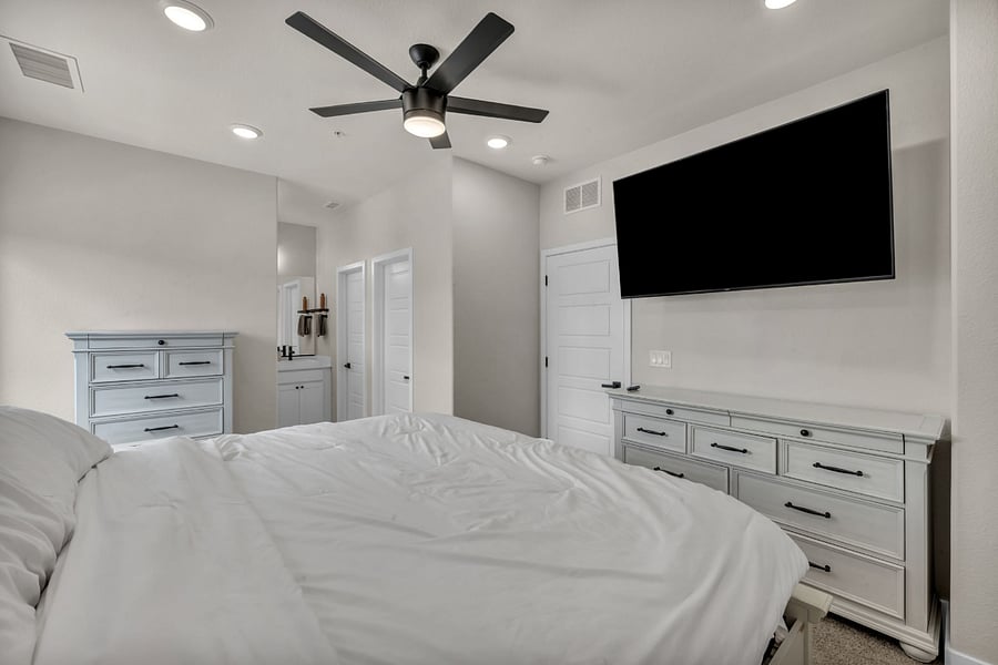Furnished Finder property 879155_1 photo 49