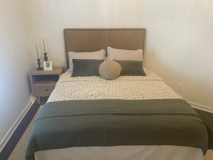 The Green Room:
Named for the plush velvet green drapes and bedding and the view from the window. Warm and Inviting and just steps to the downstairs bathroom.