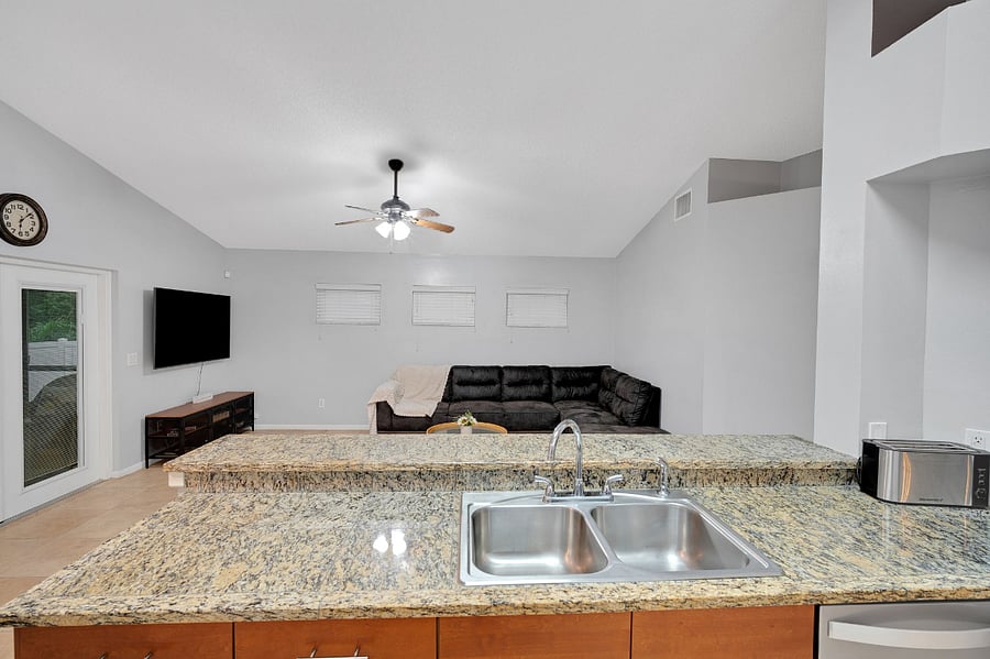 Furnished Finder property 879273_1 photo 4
