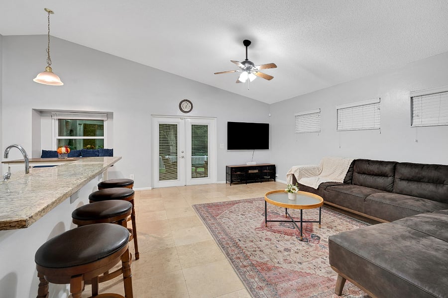 Furnished Finder property 879273_1 photo 1