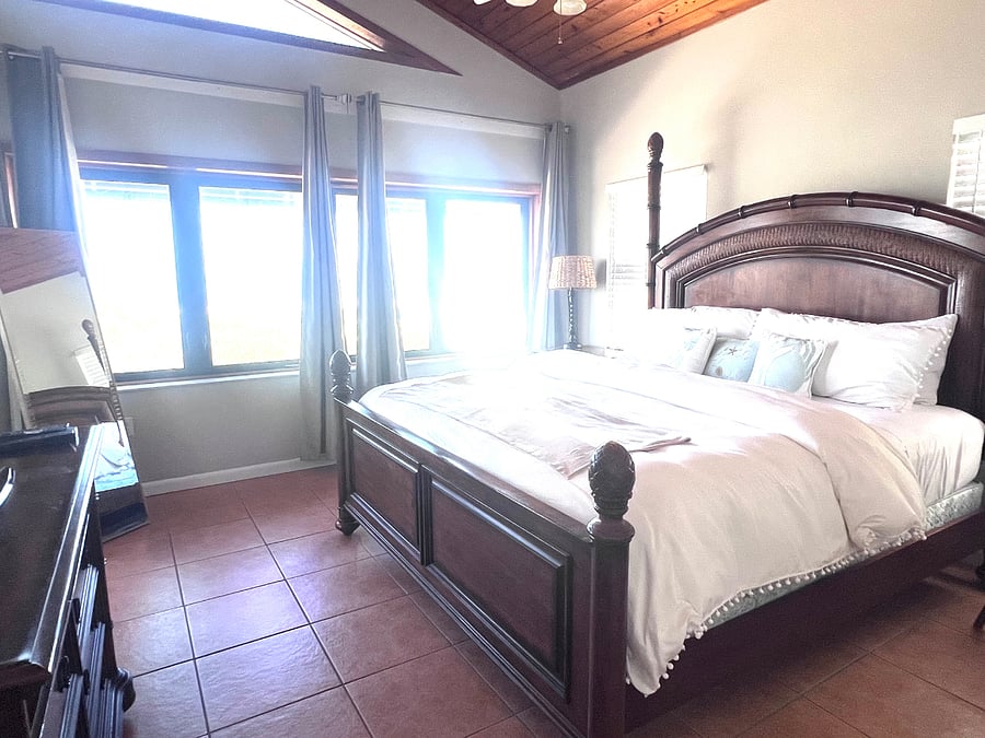 Primary suite with patio access and amazing views!