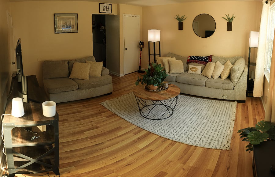  Living Room

Relax & recharge in your fully furnished Norfolk home. Perfect for travel nurses & professionals on the go.