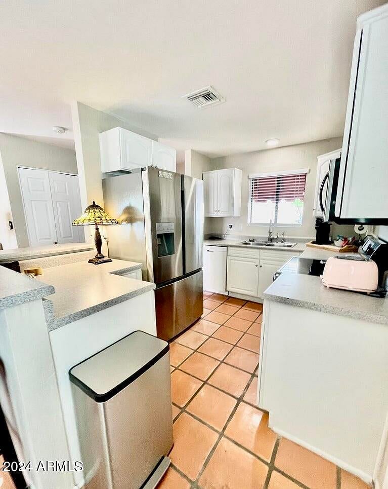 Furnished Finder property 879359_1 photo 3