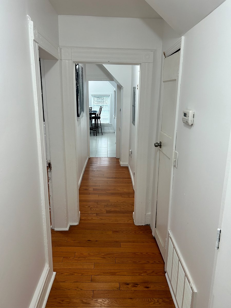 Hallway to Kitchen