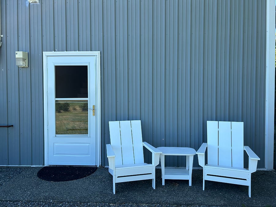 Entry and outdoor area