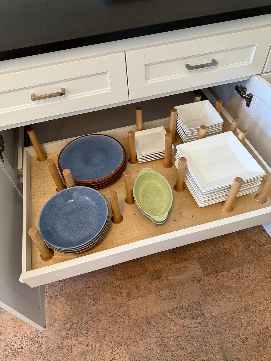 ample dishes in convenient drawers