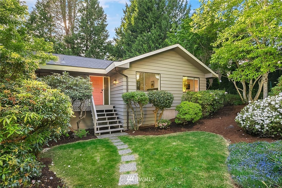 lawn service included in rental price