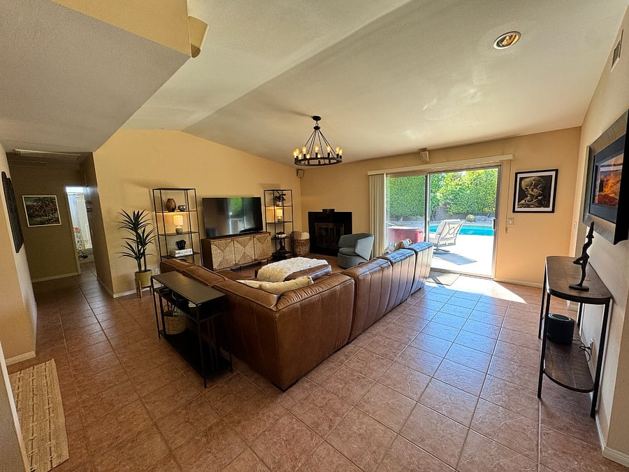 Furnished Finder property 879491_1 photo 6
