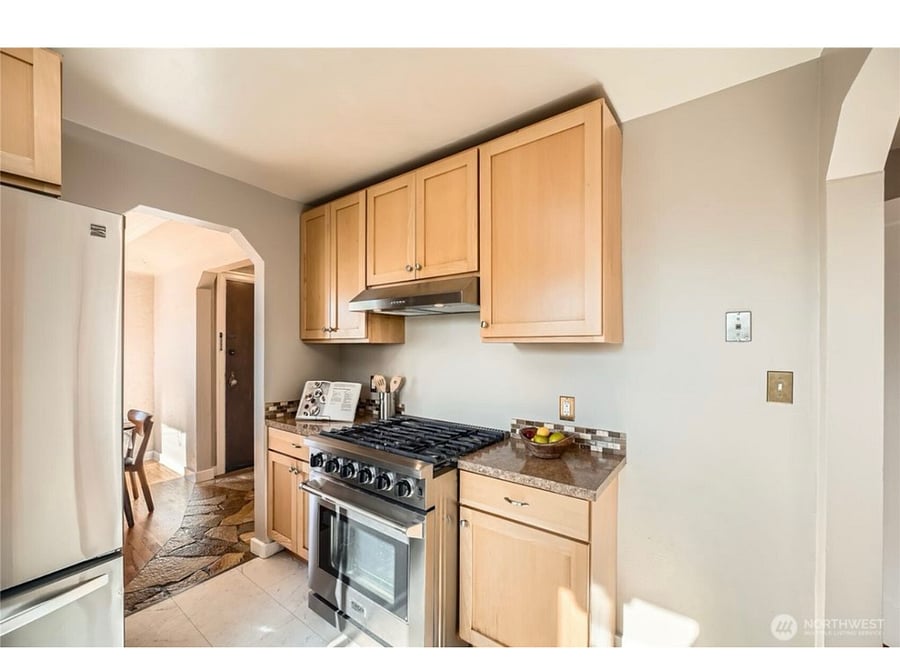 Furnished Finder property 879501_1 photo 6