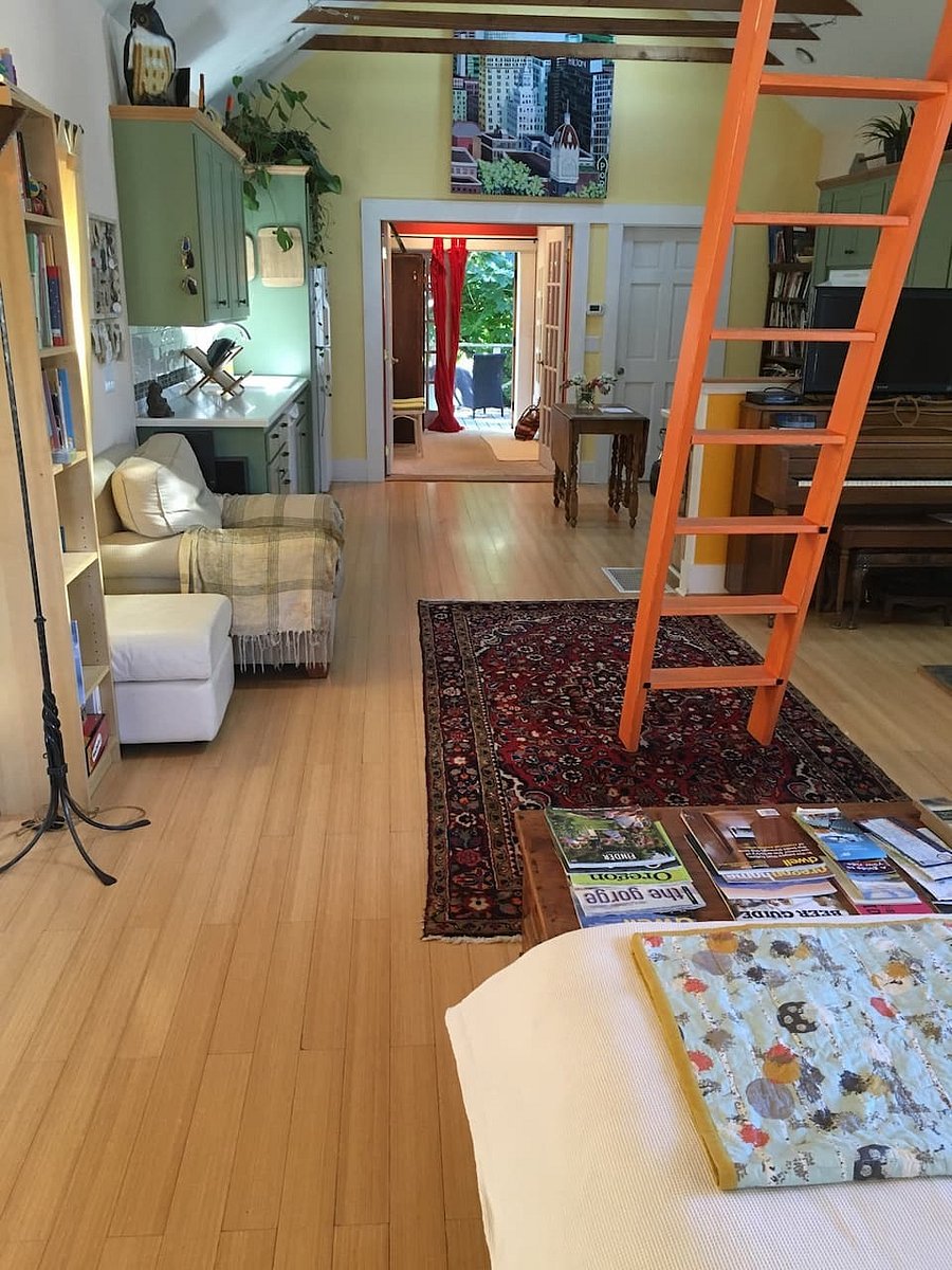 Furnished Finder property 879518_1 photo 6