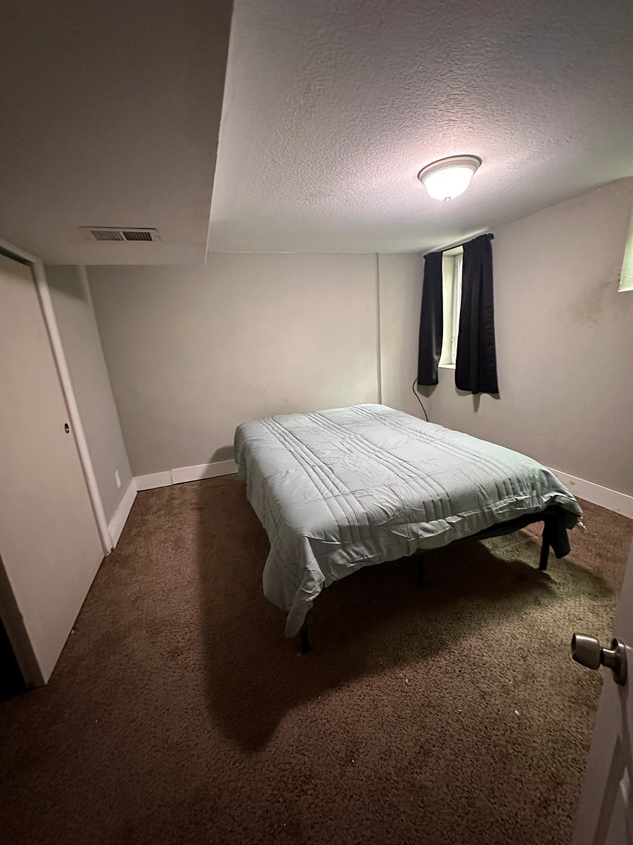Downstairs bedroom 