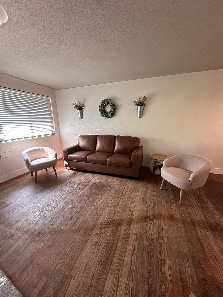 Furnished Finder property 879536_2 photo 6