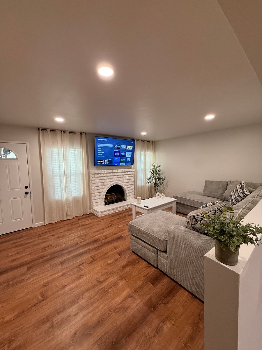 Living Room w/ Fireplace.