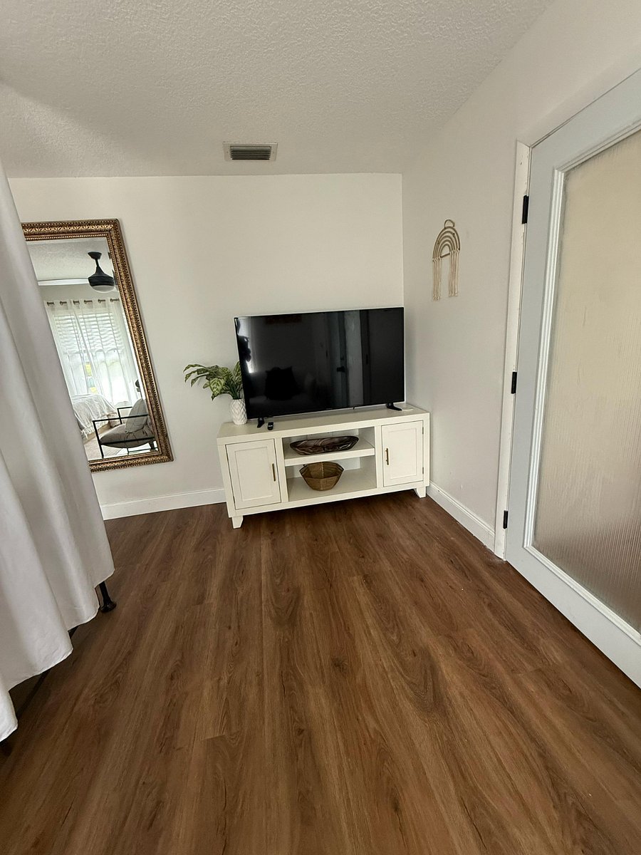 Furnished Finder property 879657_2 photo 6