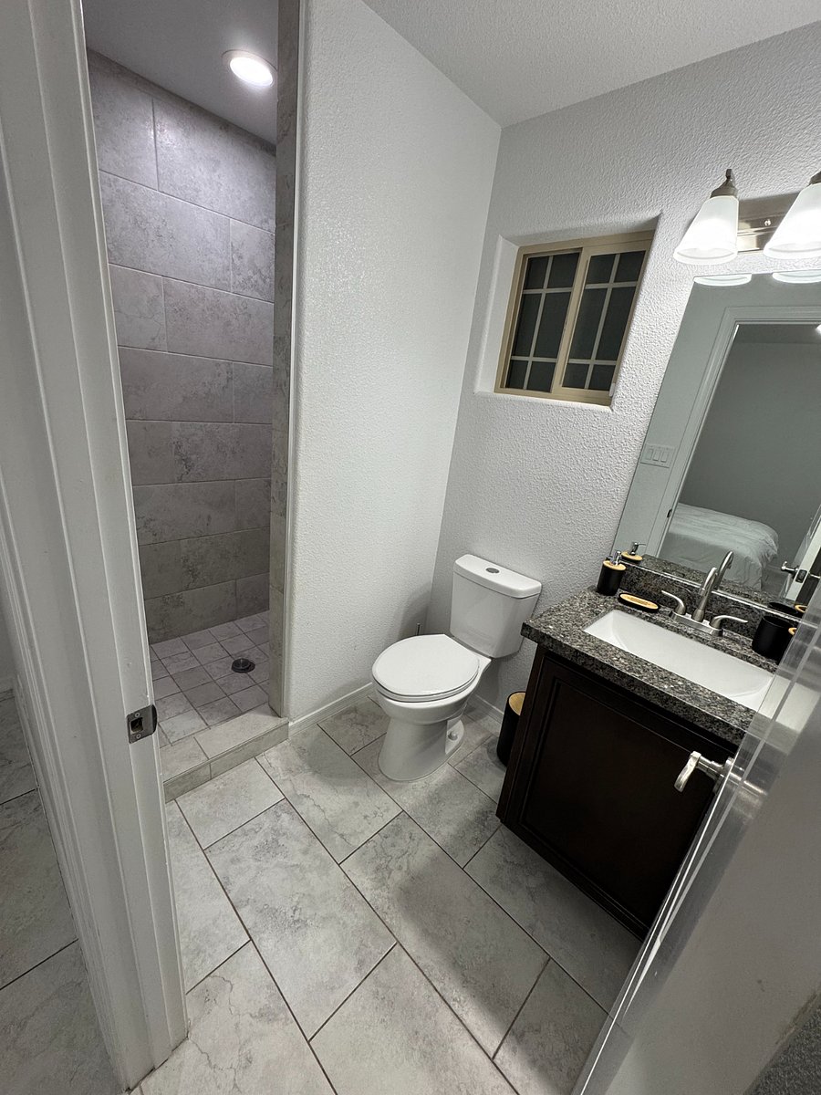Furnished Finder property 879707_1 photo 3