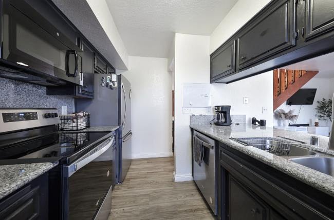 Furnished Finder property 879778_1 photo 11