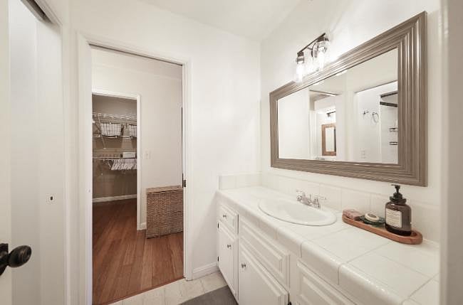 Furnished Finder property 879778_1 photo 22