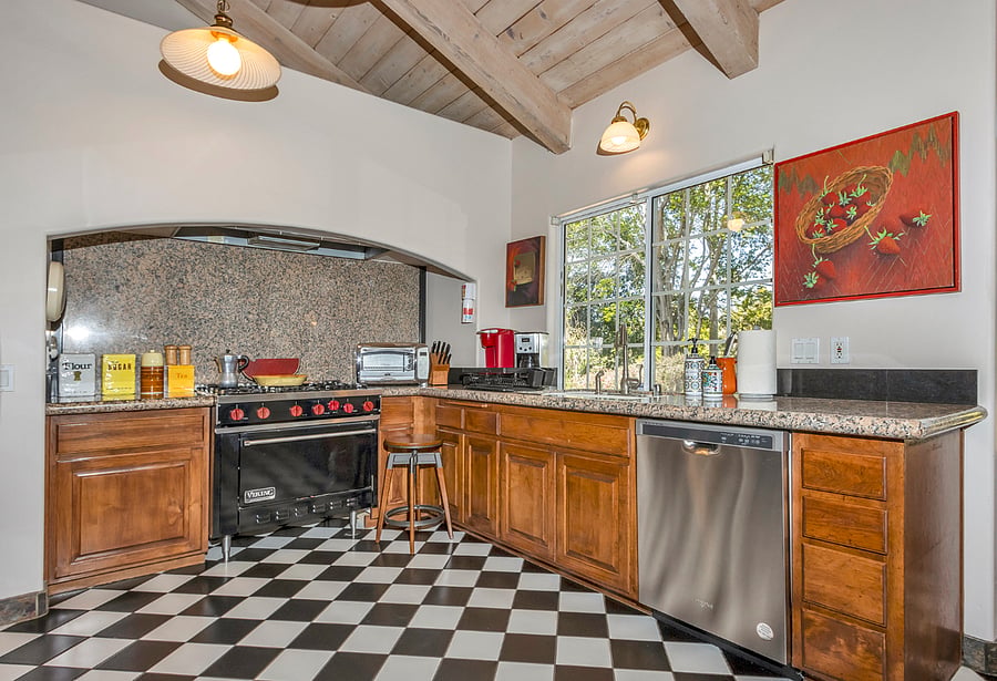 Furnished Finder property 879780_3 photo 14