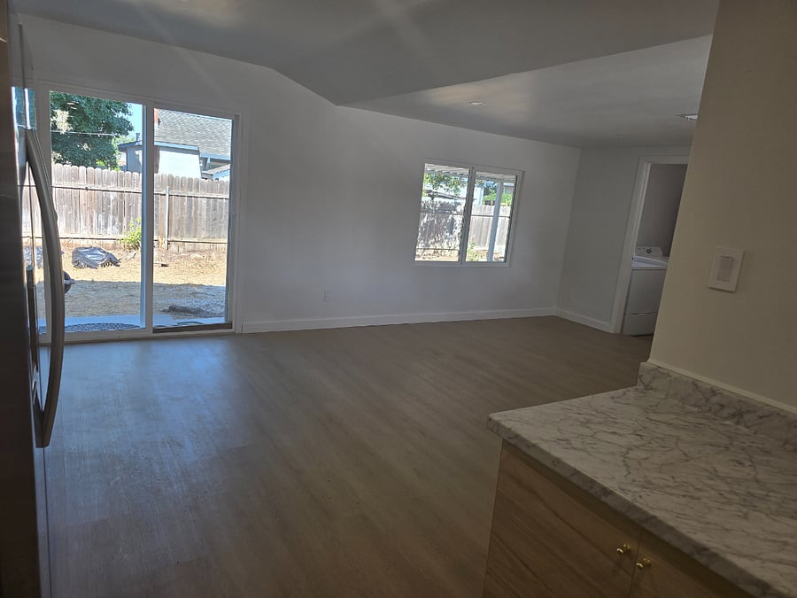 Furnished Finder property 879789_3 photo 4