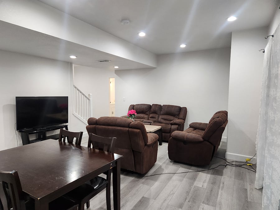 Furnished Finder property 879803_1 photo 4