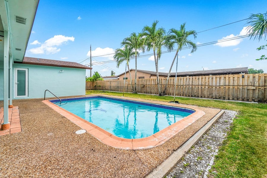 Furnished Finder property 879805_1 photo 9