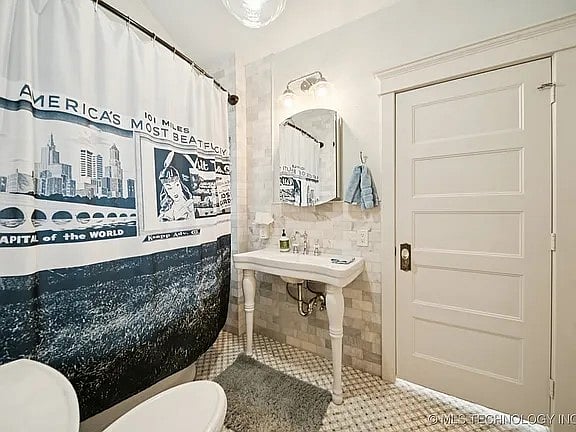 Furnished Finder property 879809_1 photo 15