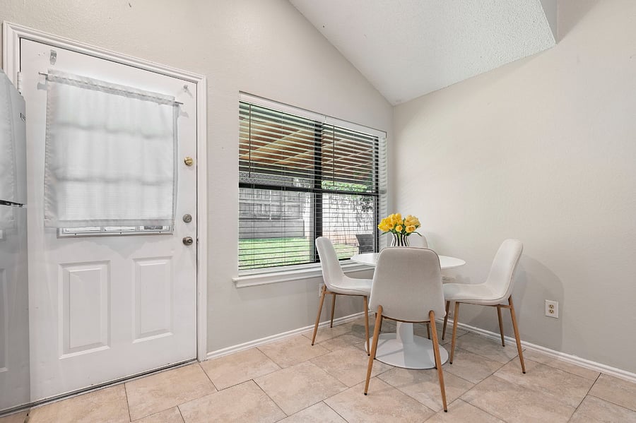 Furnished Finder property 879810_1 photo 7
