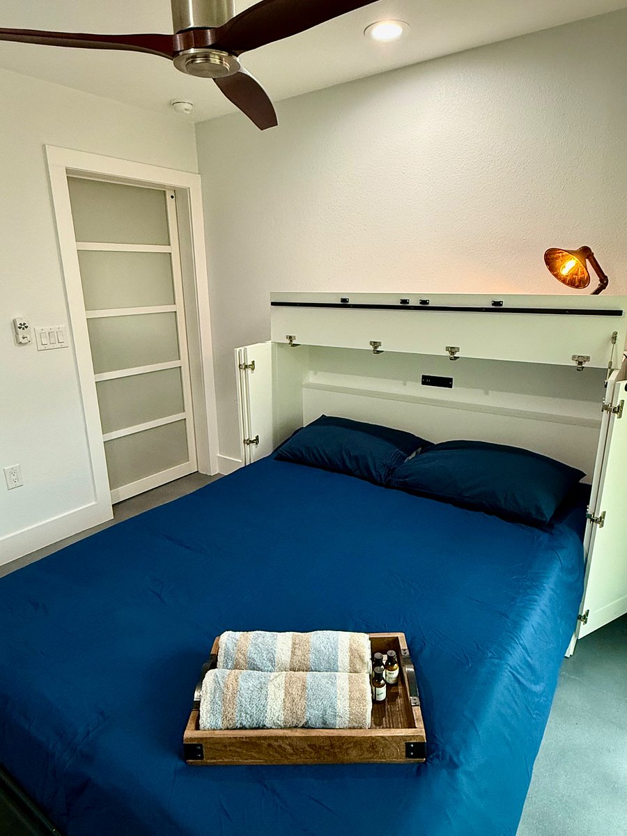 Bedroom 3 with fold out queen bed