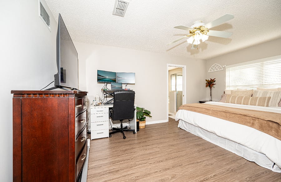 Furnished Finder property 879833_1 photo 25