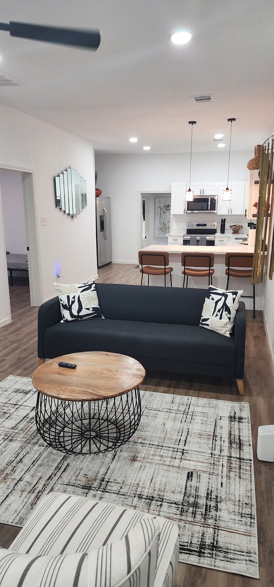 Furnished Finder property 879861_1 photo 3