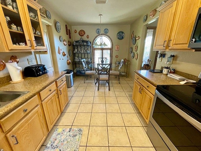 Kitchen with Breakfast Nook