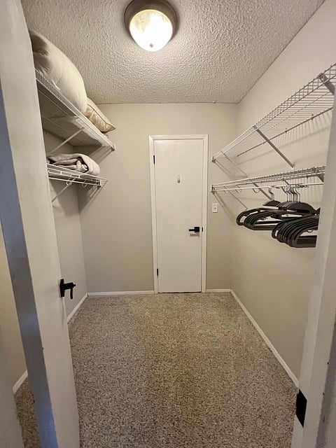 Furnished Finder property 879868_1 photo 11