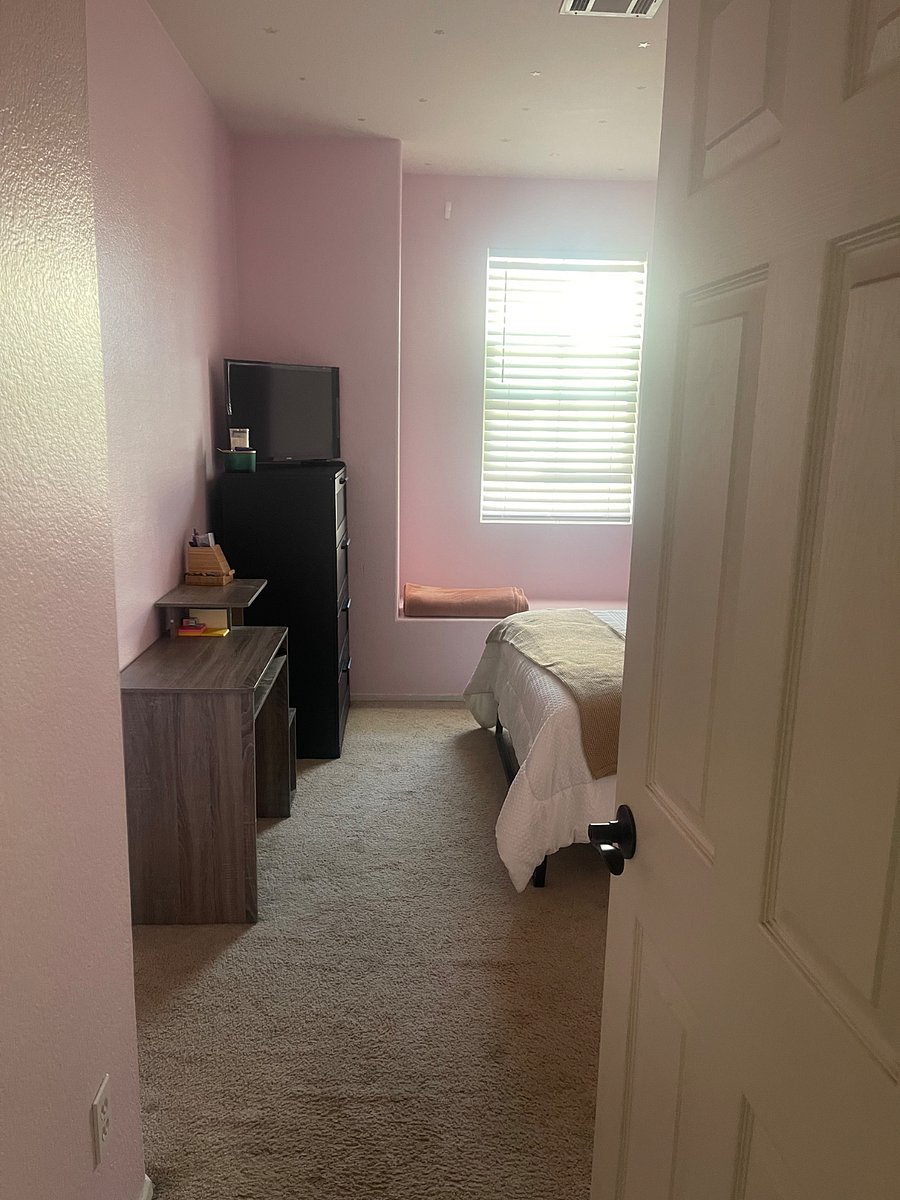 Furnished Finder property 879879_1 photo 3