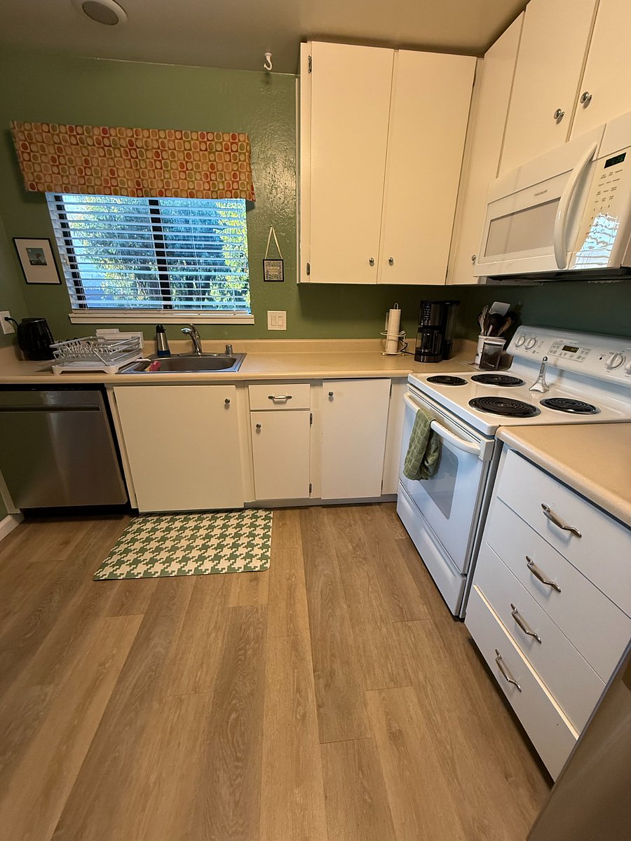 Furnished Finder property 879947_1 photo 9