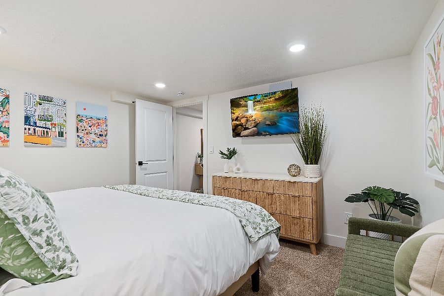 Furnished Finder property 879975_1 photo 8