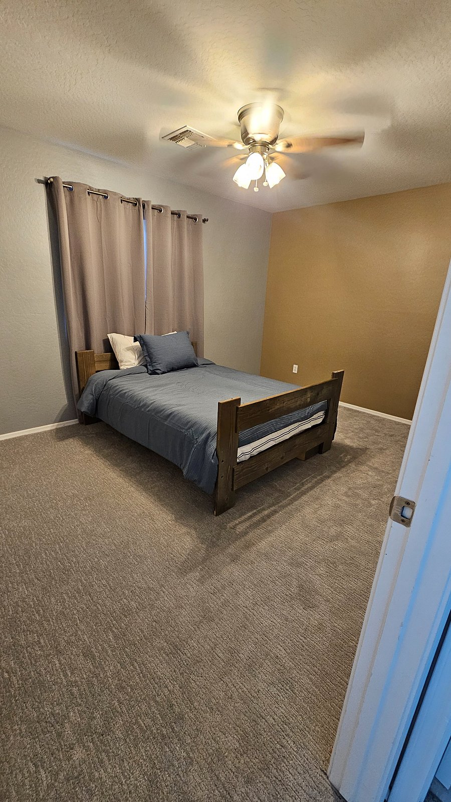 Furnished Finder property 879978_1 photo 4