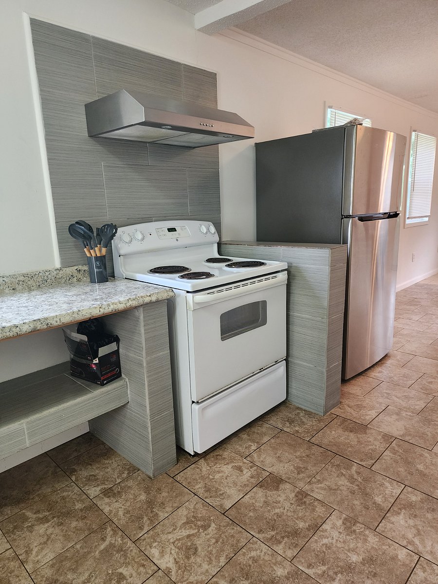 Furnished Finder property 880000_1 photo 6