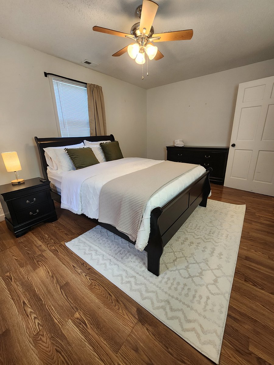 Furnished Finder property 880000_1 photo 24