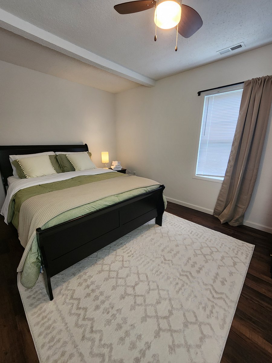 Furnished Finder property 880000_1 photo 18