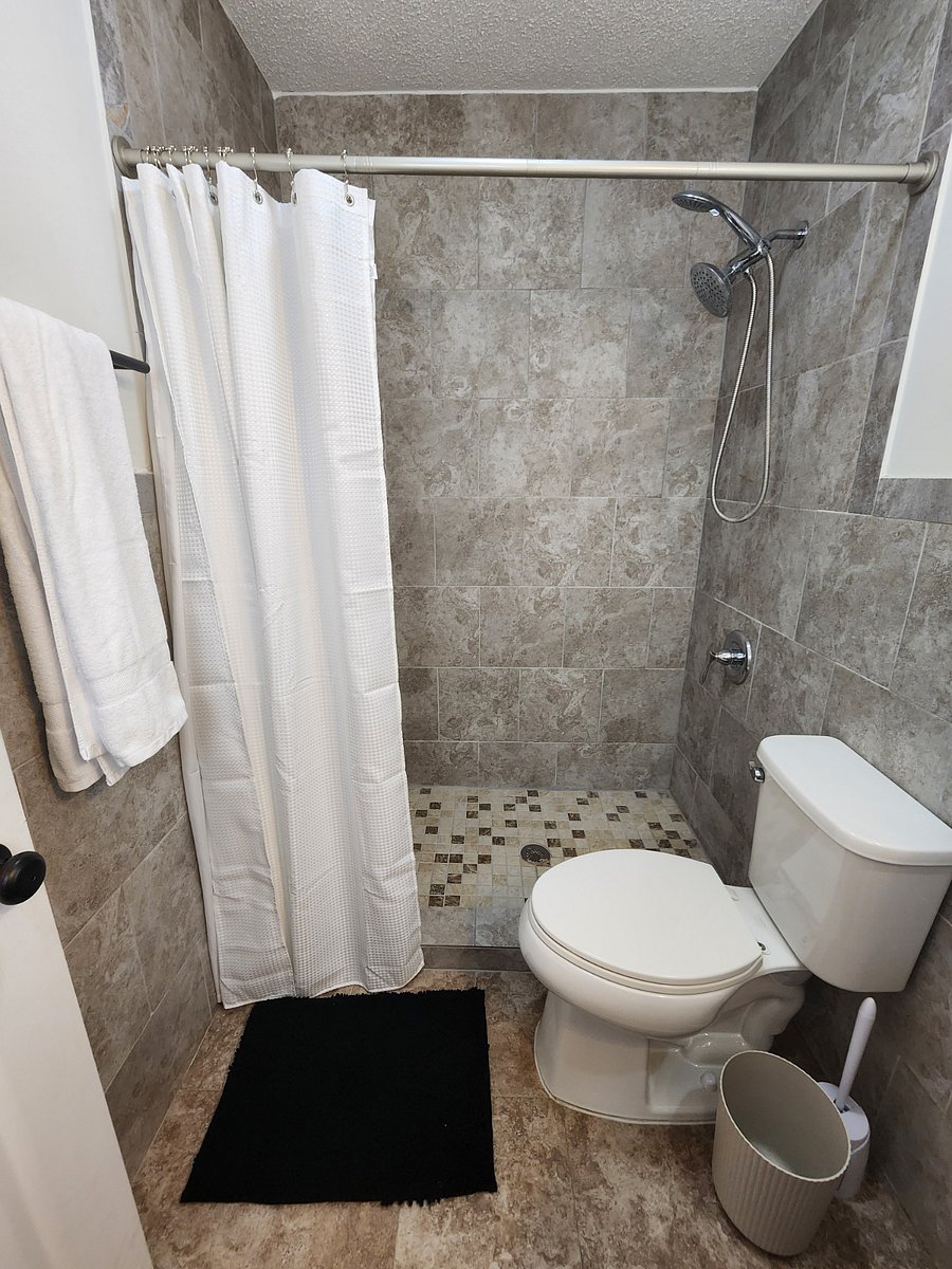 Furnished Finder property 880000_1 photo 22