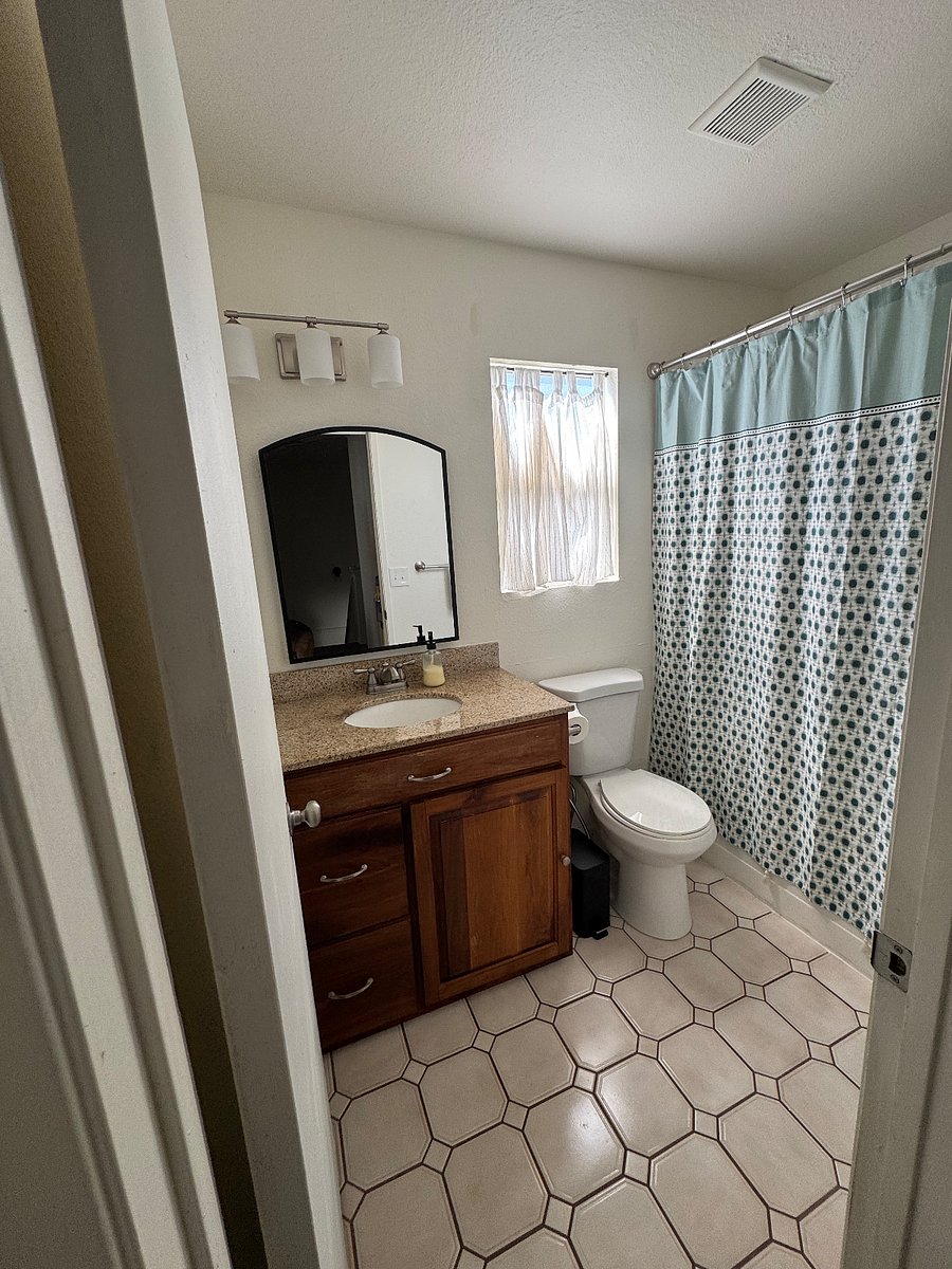 Furnished Finder property 880011_1 photo 5
