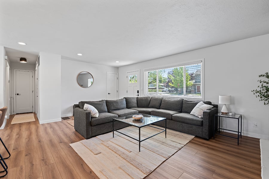 Furnished Finder property 880016_1 photo 3