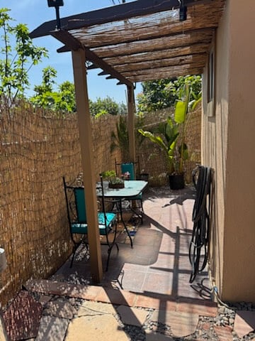 Furnished Finder property 880018_2 photo 8