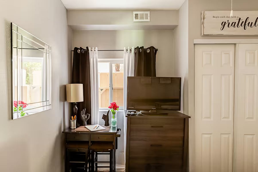 Furnished Finder property 880026_1 photo 12