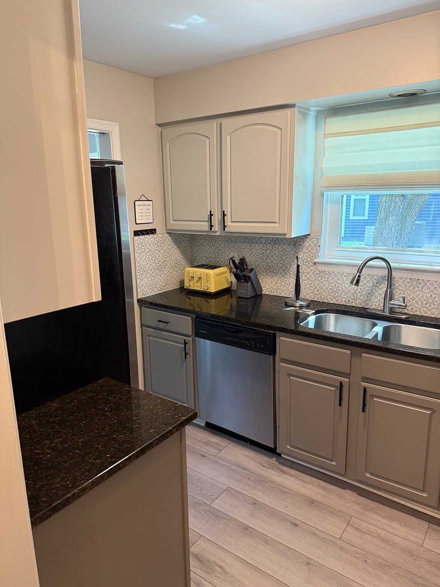 Furnished Finder property 880057_1 photo 7