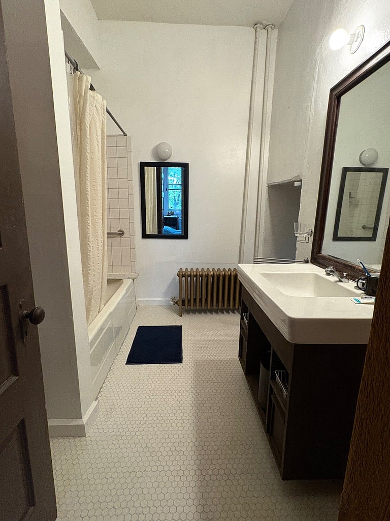 Furnished Finder property 880074_1 photo 17