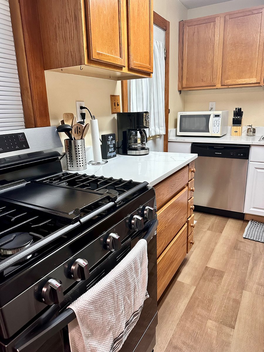 Furnished Finder property 880077_1 photo 15
