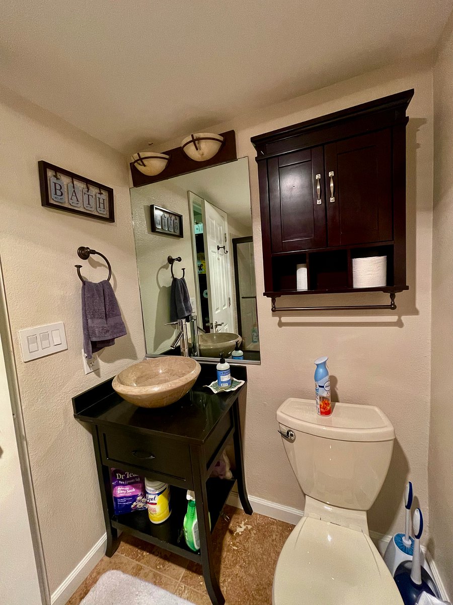 Private full bathroom in the master bedroom.